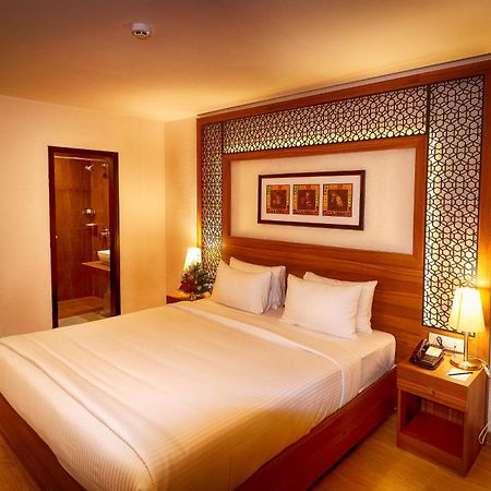 Incredible One Hotel سيكَندراباد المظهر الخارجي الصورة