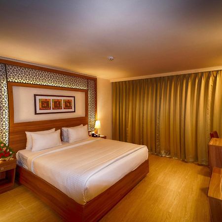 Incredible One Hotel سيكَندراباد المظهر الخارجي الصورة