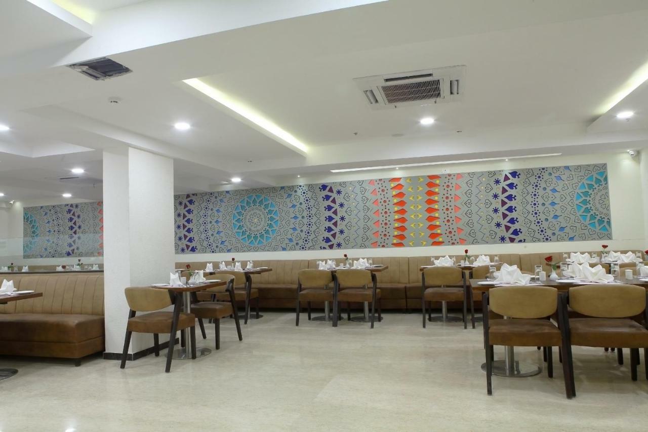 Incredible One Hotel سيكَندراباد المظهر الخارجي الصورة