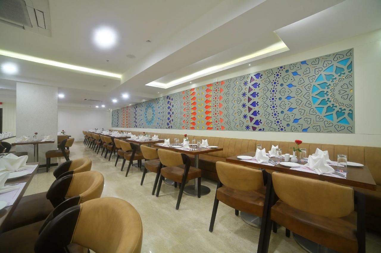 Incredible One Hotel سيكَندراباد المظهر الخارجي الصورة